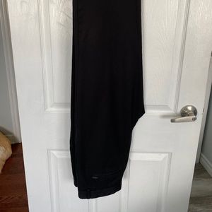 Greg Norman golf pants 33x32 flat front drifit